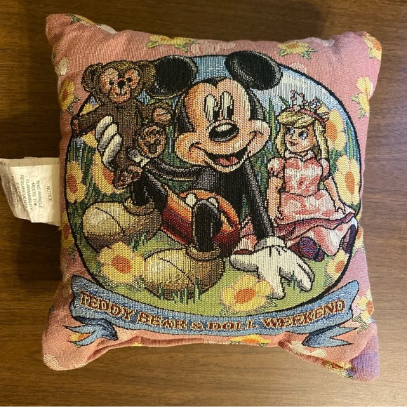Disney Teddy Bear and Doll weekend 2005 Mickey Mouse Tapestry pillow RARE - Picture 1 of 6